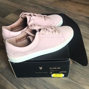Brand New Frye Ivy Low Lace suede sneaker size 7 in Blush